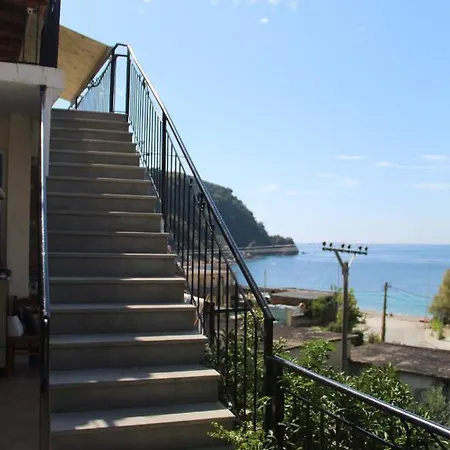 Apartment Ann's Himare
